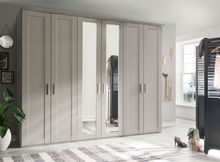 300-cm-champagne-and-mirror 300-cm-champagne-and-mirror