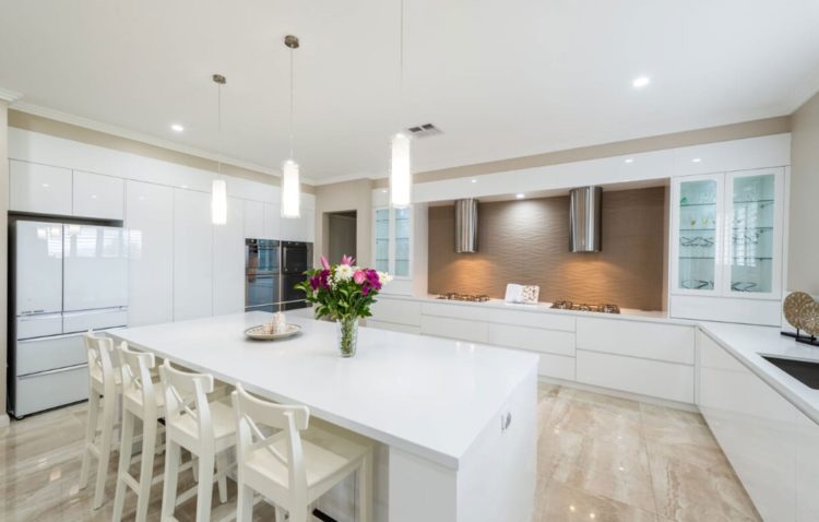 Innovative-Modern-Contemporary-Kitchen-Minto-white-polyurethane-double-cooktop